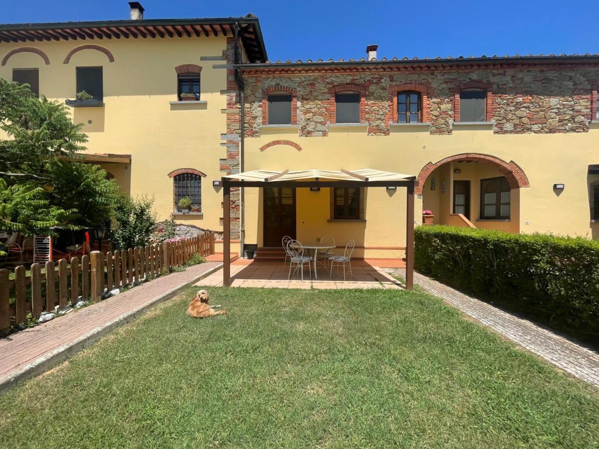 Casa vacanza Villaggio Poggio Rosso Arezzo Esterno foto